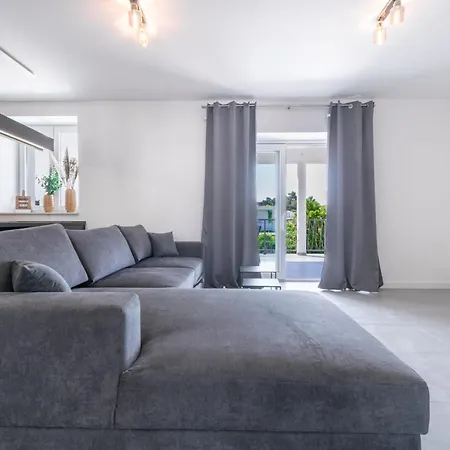 Stone House Apartment Baska Voda Room photo