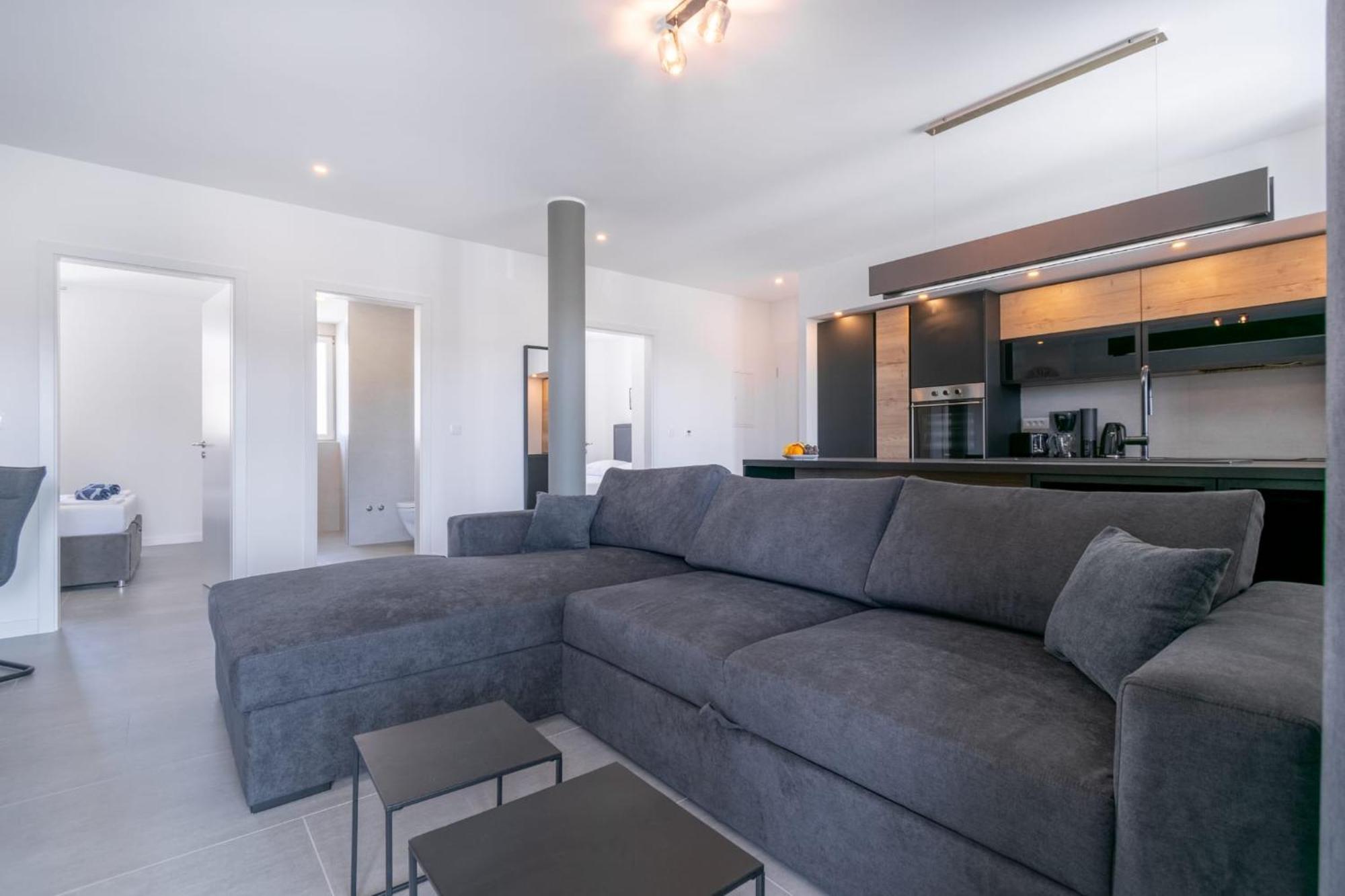 Stone House Apartment Baska Voda